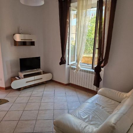 Апартаменти La Casa Sull'Argine Сарцана Екстер'єр фото