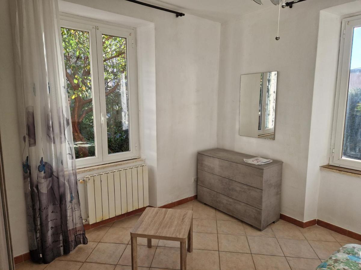 Апартаменти La Casa Sull'Argine Сарцана Екстер'єр фото